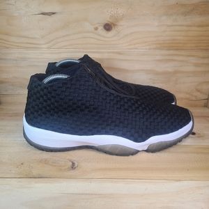 Air Jordan Future Athletic Sneakers Men's 11 Black White Gold